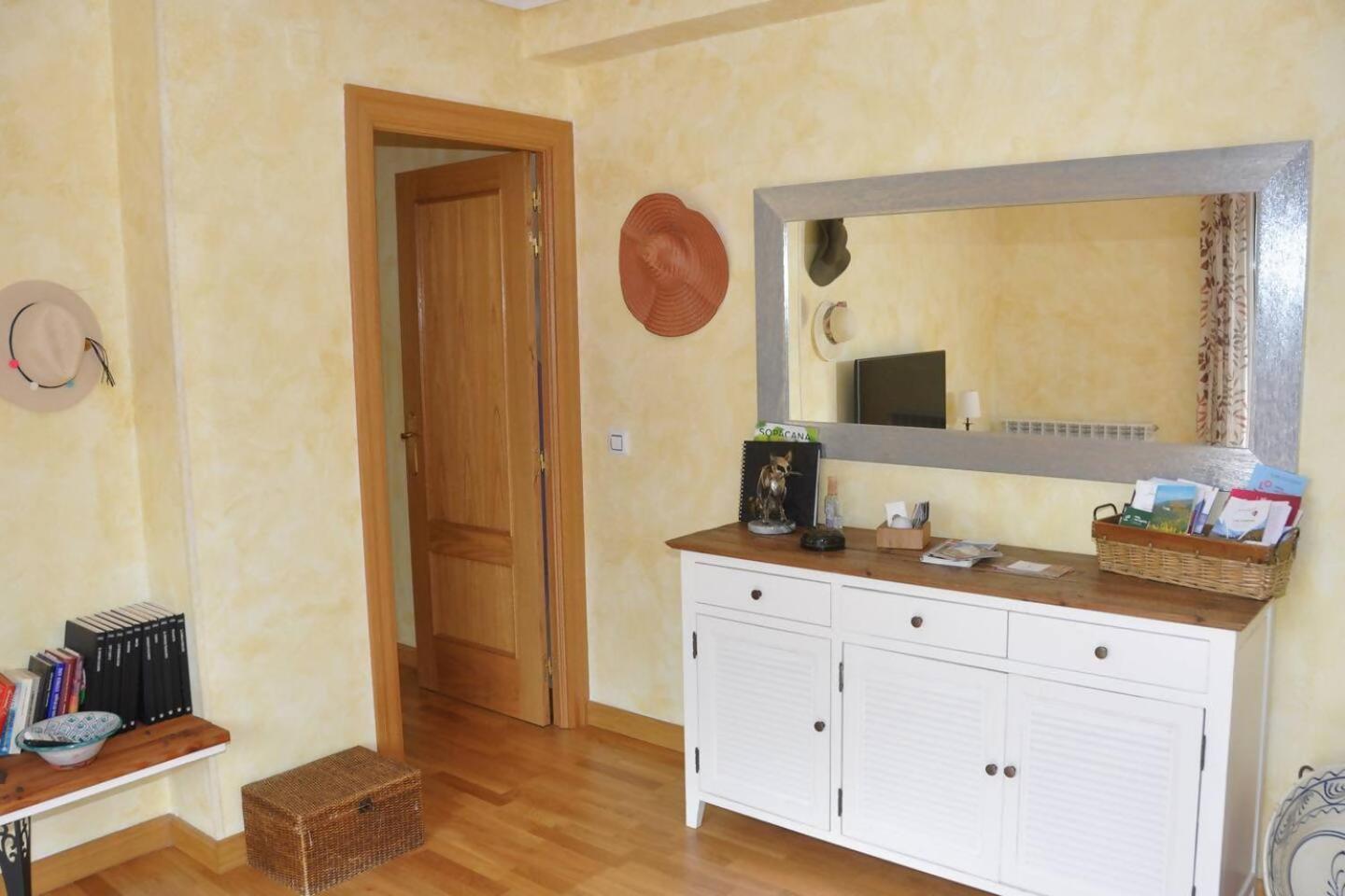 Un Apartamento Con Vistas Viguera Eksteriør bilde